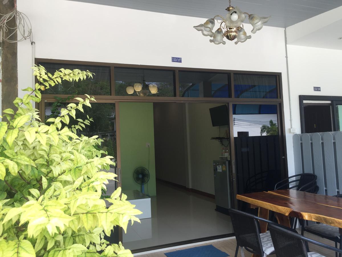 Hotel Baan Aomsub Koh Samet Esterno foto