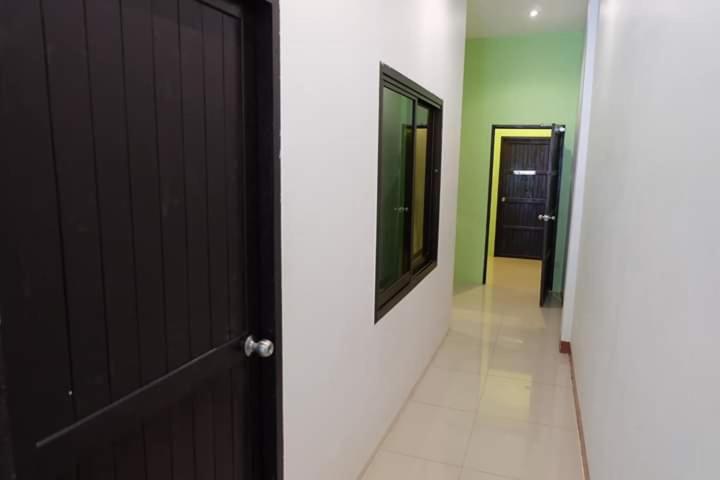 Hotel Baan Aomsub Koh Samet Esterno foto